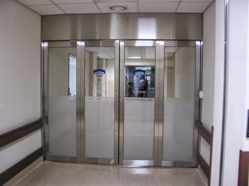 CỬA TỰ ĐỘNG XẾP GẤP (Folding Doors)